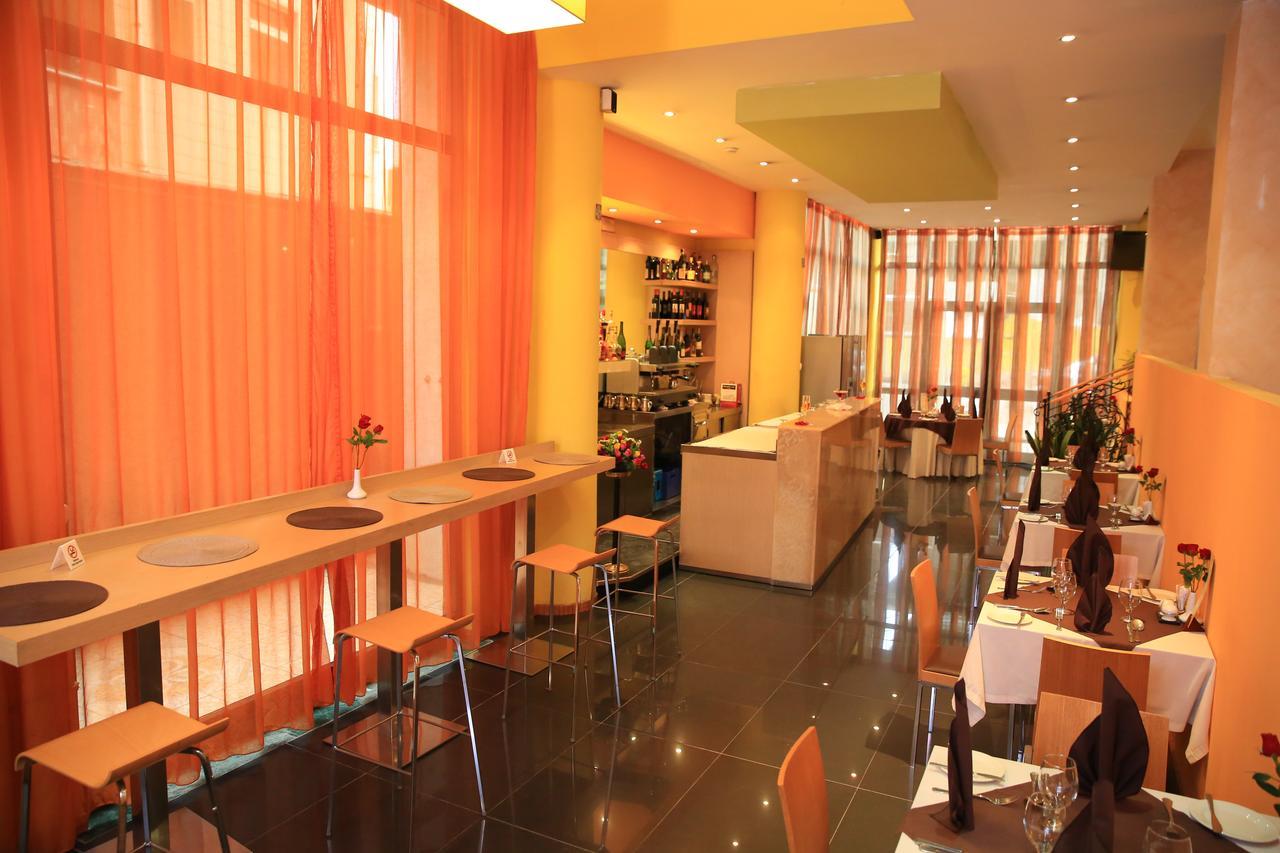 Reliance Hotel Apartment 아디스아바바 외부 사진